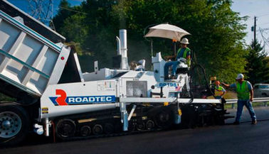 İyi bir fiyat. Roadtec Asfalt Lastik Skid Loader,  Kauçuk Tracks Karşıtı çevrimiçi