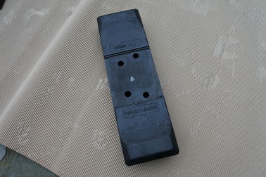 İyi bir fiyat. 600mm ø20 Ekskavatör Lastik Pedi RP - ST - 600A - M20 Hitatch Ve Komatsu Serisi İçin çevrimiçi