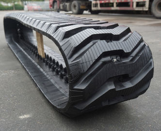 İyi bir fiyat. Yüksek Çekme Kuvveti Bobcat T750 Skid Steer Kauçuk Parçaları, İyi Aşınma Direnci ve Yırtılma Dirençli 450x86BLx55 çevrimiçi